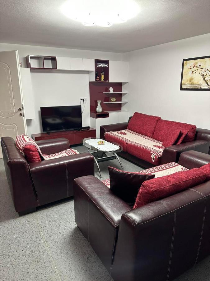 Angelikatos Apartment Golubac Bagian luar foto