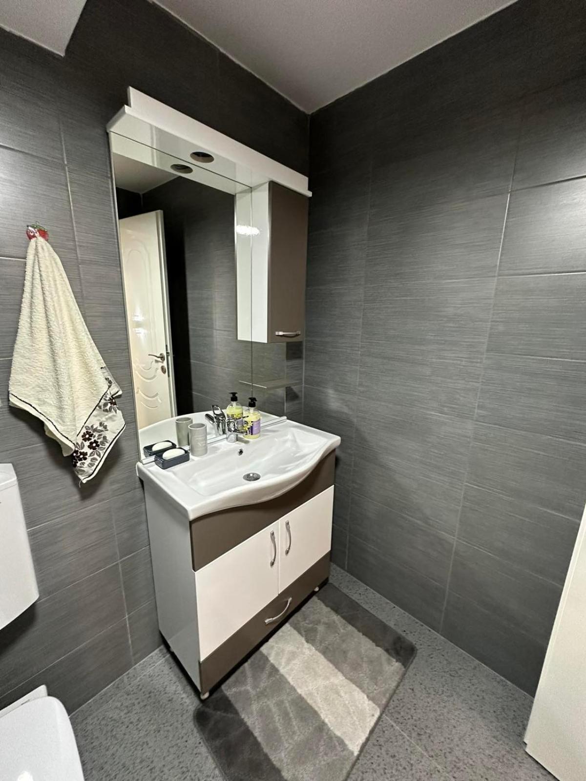 Angelikatos Apartment Golubac Bagian luar foto