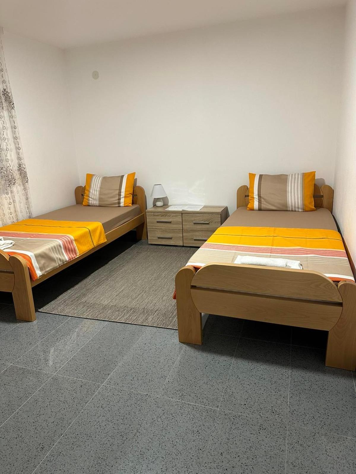 Angelikatos Apartment Golubac Bagian luar foto